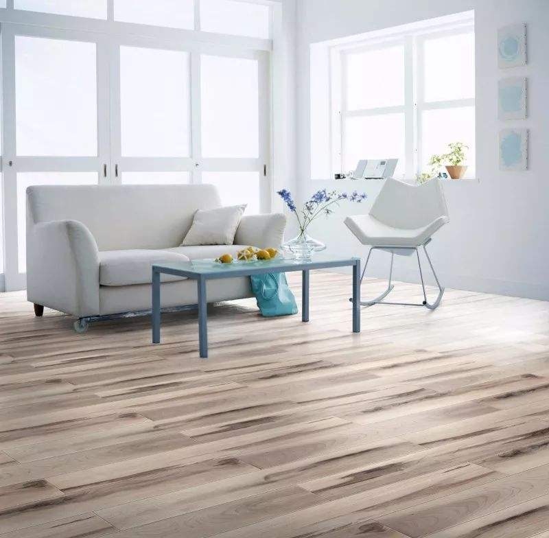 【橡膠地板廠家】怎么選購橡膠地板呀？